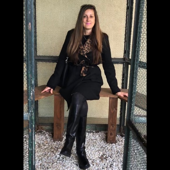 Meet your Posher - Picture 7 of 16